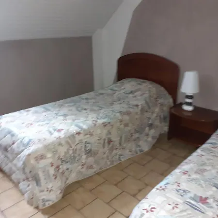 Le Belvedere De Mallet לינה וארוחת בוקר Sarrus