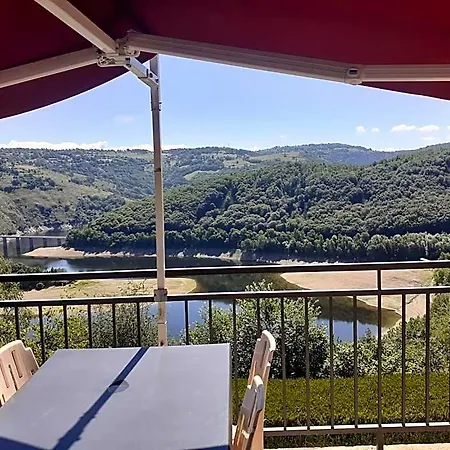 Le Belvedere De Mallet Nocleg ze śniadaniem 3*