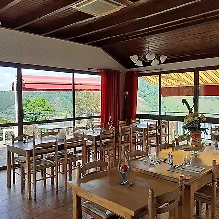 Le Belvedere De Mallet Nocleg ze śniadaniem 3*