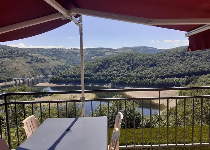 Bed & Breakfast Le Belvedere De Mallet 3*