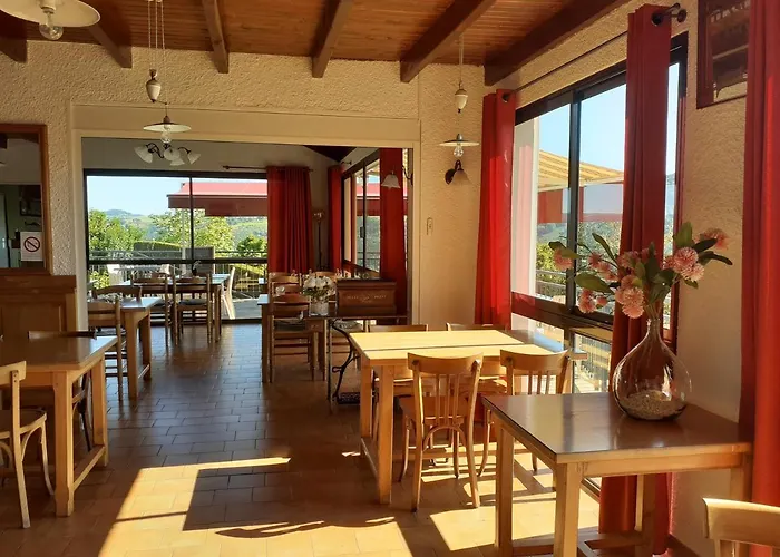 Bed & Breakfast Le Belvedere De Mallet 3*