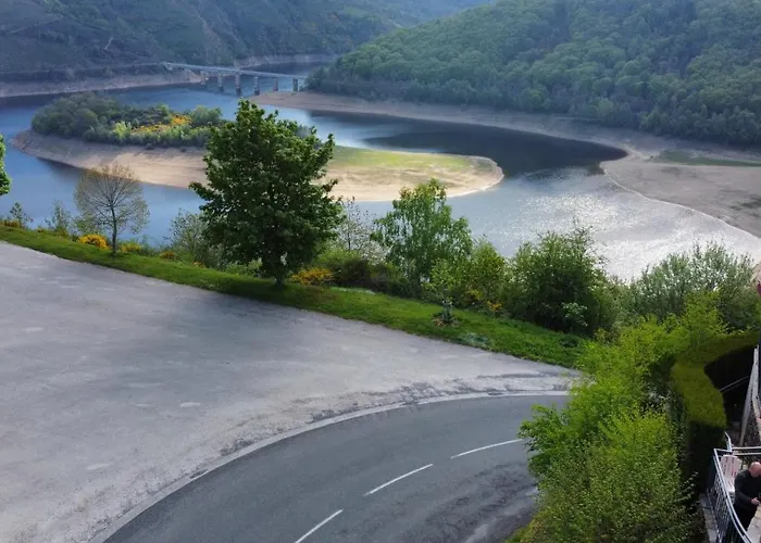 Nocleg ze śniadaniem Le Belvedere De Mallet 3*